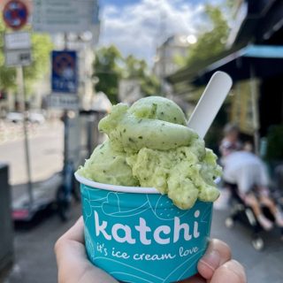 Gurke-Dill-Sorbet im Katchi-Becher