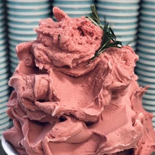Granatapfel Rosmarin bei Katchi Ice Cream